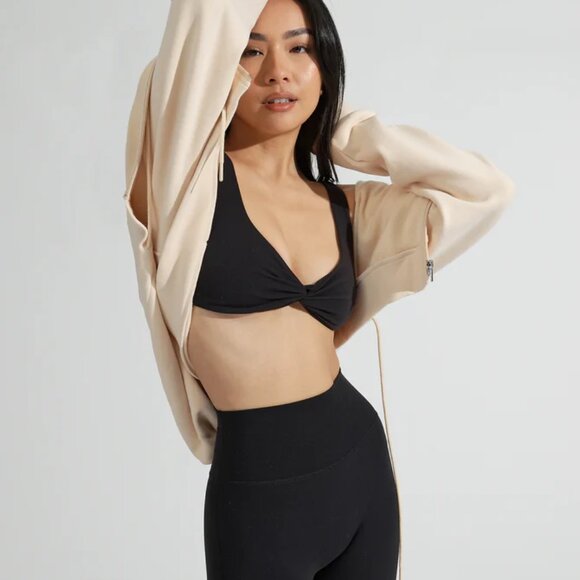 Twisted Sports Bra in onyx black size S - Picture 1 of 7